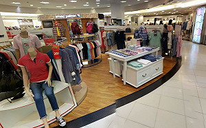 遲到5分鐘罰1600元　櫃姐怒：賠不夠還倒貼