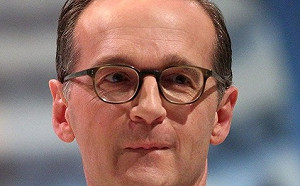 德外交部長馬斯推特祝拜登當選  中共黨媒高層爆粗口慘遭截圖