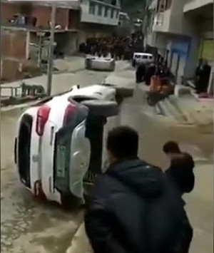 官員撬棺搶屍 中國強推火葬再爆警民衝突