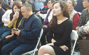 國片《寒單》高雄三鳳宮參拜 韓冰一身黑行銷觀光