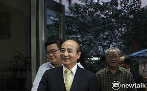 藍皮綠骨？ 王金平：我是「藍皮台骨，漢魂台魄」