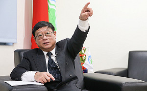 經營環保署社群媒體　張子敬有套打群架策略