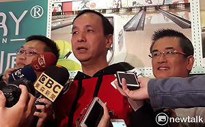 朱立倫：民進黨選舉用「奧步」不如把自己變強