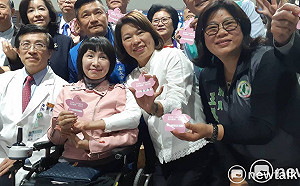 笑中帶淚談自主善終　嘉義市府過年前推病人自主權利法