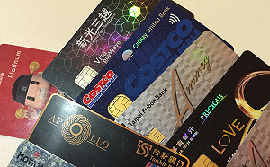 他「這套路」剪卡！客服秒送「大禮」⋯網驚：原來有這招