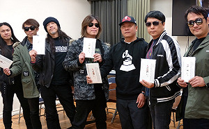 5度入圍葛萊美！蕭青陽董事長樂團專輯包裝設計熱血沸騰