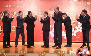 侯友宜新春團拜 宣布明率隊訪鄭文燦