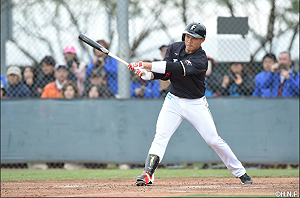 日職／王柏融熱身賽對韓職　首打席就直擊外野牆腳