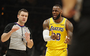 NBA／詹皇大三元也無用　湖人客場輸老鷹