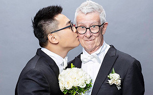 跨越51歲的距離！24歲青年愛上英國老爹　明將步入禮堂