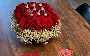 超浪漫！達比修情人節送老婆大禮  讓她感動流淚