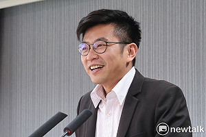 民進黨新發言人 周江杰 曾肉身擋砂石車盜採