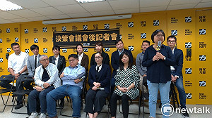 解除黃國昌臉友？陳惠敏笑：他最該被解除，臉書追蹤就看到！