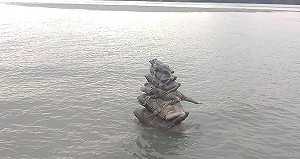 缺水？日月潭「九蛙疊像」現身  水利署：抽水發電正常景象