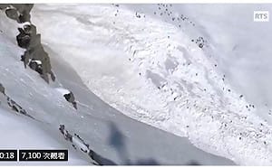 直擊瑞士度假村雪崩  4公尺高白雪瞬吞逾10人