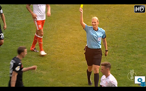 2018德甲最佳裁判執法  伊朗電視臺因其為女性取消轉播