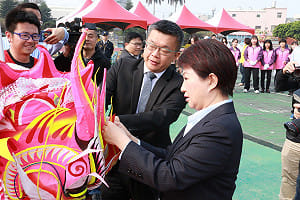 蔡其昌、盧秀燕同台共勉：讓台中海線更好！