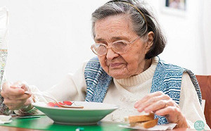長輩需要的營養跟你不一樣！高齡者一日飲食建議