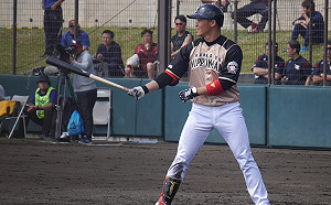 沖繩直擊／王柏融熱身賽嚇嚇叫　日本記者：不能太樂觀