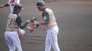 沖繩直擊／太猛了！首打席就敲安　王柏融連7戰安打超強