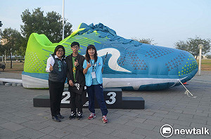 民進黨嘉市議員王美惠參加路跑活動  民眾勸進選立委