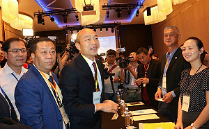 韓國瑜與馬國簽定合作備忘錄  獲億元農漁乾貨訂單