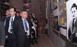 參觀大屠殺紀念館  柯文哲再談「轉型正義」