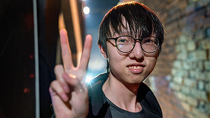 燃燒生命開台！Mlxg直播爆急性胃炎被送醫