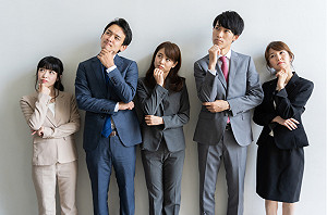 畢業生1/4屬求職早鳥族！ 待業期估81天  找到頭路：投履歷31封起跳！