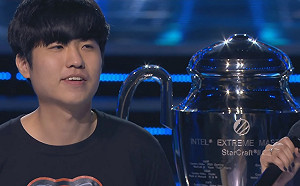 喜極而泣！「亞軍王」soO逆轉奪IEM《星海爭霸II》總冠軍