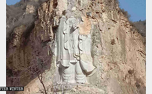 神學士翻版? 中共炸毀世界最高摩崖石刻觀音像