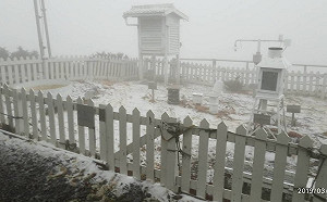 玉山下起三月雪！今晚強烈冷氣團發威全台急凍