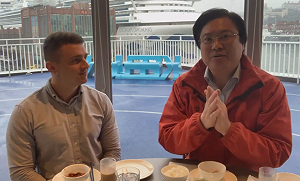 林右昌明赴美也會白宮官員 今與美YouTube網紅直播