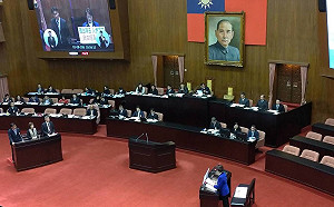 上次質詢砲轟蘇貞昌「混怒」引討論  黃昭順今沒找他上台  