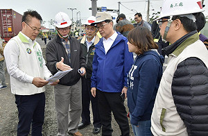 林園沿海路重鋪工程 李四川：比照機場跑道工程規格