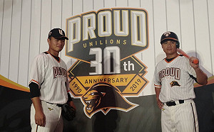 中華職棒／條紋戰袍很加分　施子謙：看起來更有朝氣