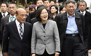 柯參選「三腳督」有利蔡英文選情？ 梁文傑：那是做夢！