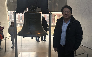 參訪獨立廣場及自由鐘 林右昌：自由民主不易 不容傷害分化