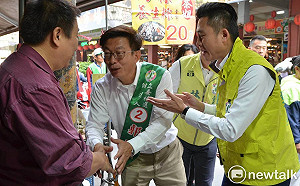 林智堅相挺掃街  郭國文談新竹台南科技雙核心