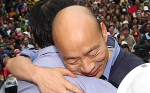 台南立委補選》韓國瑜「三度合體」謝龍介 韓粉大喊「總統好」