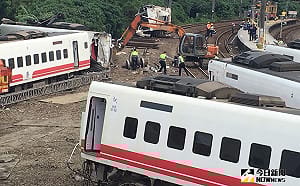 台鐵反應慢半拍　普悠瑪出軌8分鐘才確認