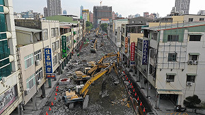 大順陸橋正式退役　民眾們喜見平路