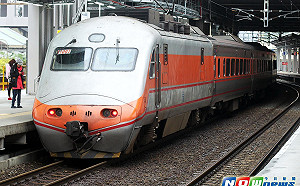 火車上乘客吵鬧怎麼辦？超實用「打專線」快速呼喚列車長