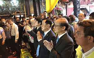 賴清德拚初選首站天壇參拜 宣示「五不」盼「超越派系」