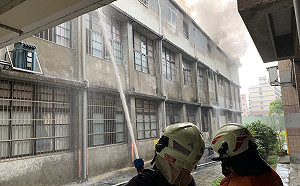 八德國小火警  全校師生集合操場無人受困