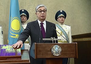 哈薩克代理總統上台第一件事  首都改名向強人致意