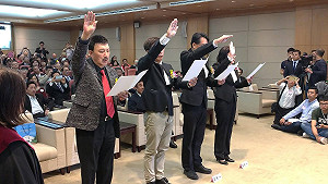 4新科立委就職 柯建銘讚：余天、郭國文讓黨團戰力加成