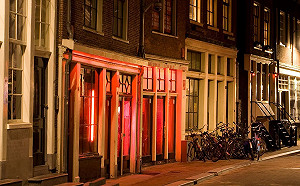 阿姆斯特丹紅燈區 自明年元旦起擬禁觀光導覽