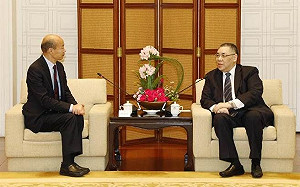 韓國瑜笑稱可選澳門特首 陳芳明：嚴重矮化高雄市民人格