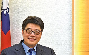 邱垂正談港修《逃犯條例》 指不排除發布旅遊警示